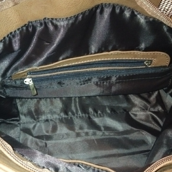 Two-toned Tan Leather & Suede Handbag/Purse with Golden Hardware - Picture 9 of 15